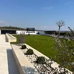 Villa Del Sole With Heated Saltwater Pool, Jacuzzi And Sauna Ljubuski