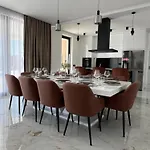 Del Sole With Heated Saltwater Pool, Jacuzzi And Sauna Ljubuski