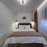 Del Sole With Heated Saltwater Pool, Jacuzzi And Sauna Villa Ljubuski