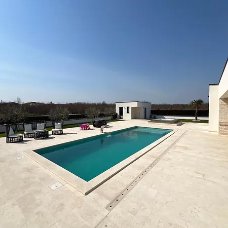 Del Sole With Heated Saltwater Pool, Jacuzzi And Sauna * Ljubuski