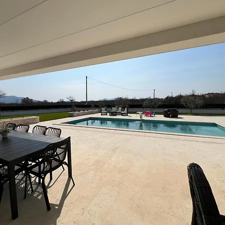 Vila Del Sole With Heated Saltwater Pool, Jacuzzi And Sauna *