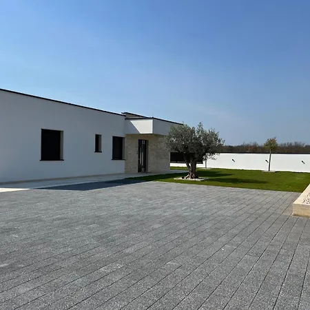 Del Sole With Heated Saltwater Pool, Jacuzzi And Sauna Vila *