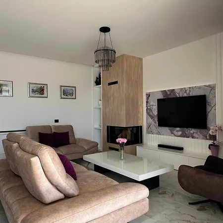 Del Sole With Heated Saltwater Pool, Jacuzzi And Sauna Vila