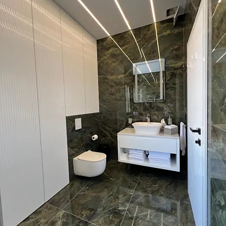 Vila Del Sole With Heated Saltwater Pool, Jacuzzi And Sauna