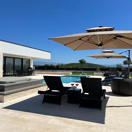 Del Sole With Heated Saltwater Pool, Jacuzzi And Sauna Vila